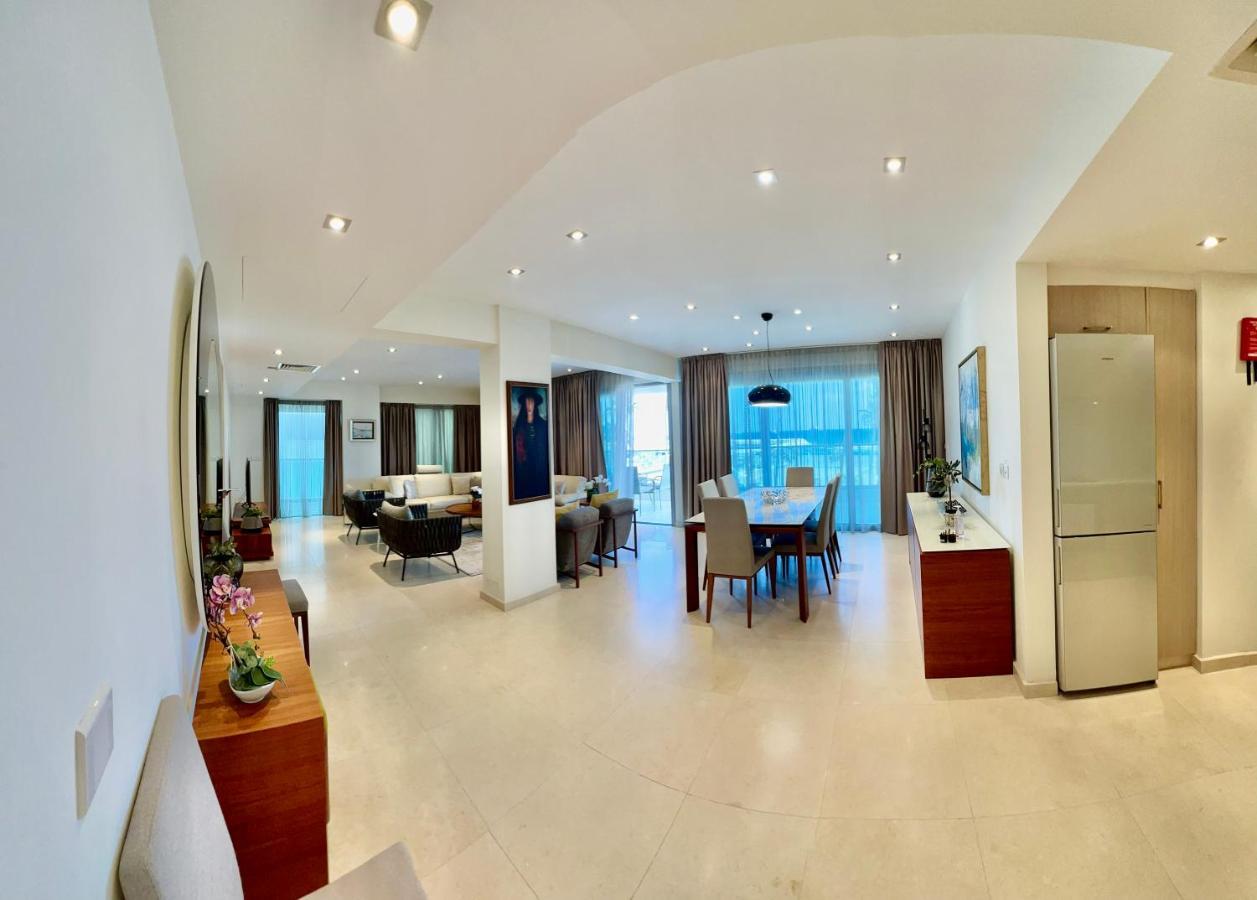 Aphrodite Plaza Larnaca Zewnętrze zdjęcie